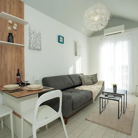 Ellena Casa de hóspedes Zadar