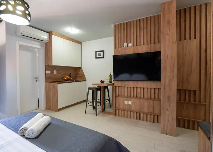 Ellena Gostinjska kuća