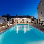 Ellena Zadar